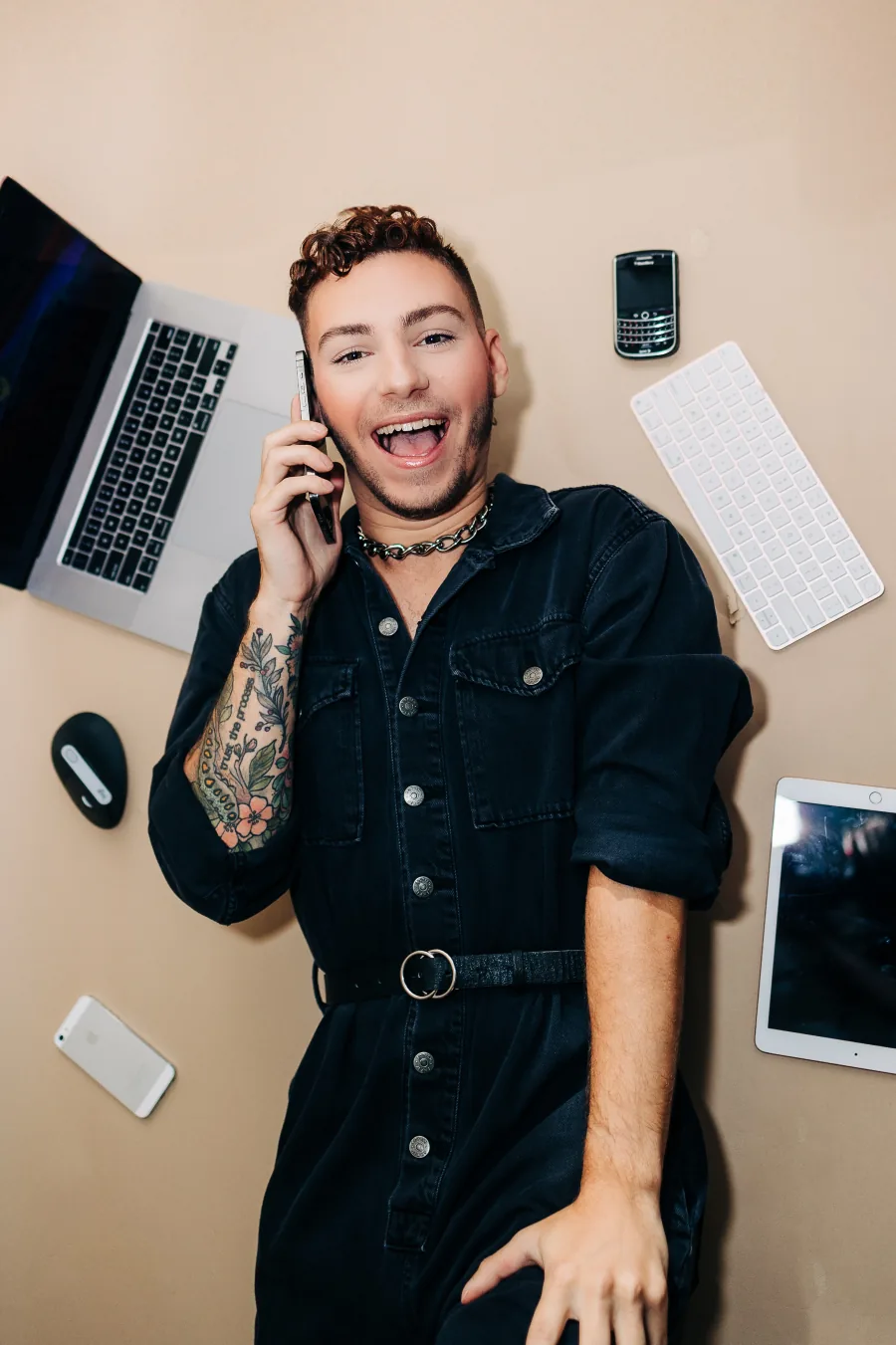 Hunter Donia, business coach and host of The Modern Hairstylist Podcast